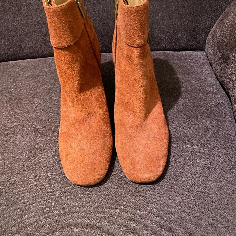 FRANCO SARTO. Brand New cognac color suede ankle boots.